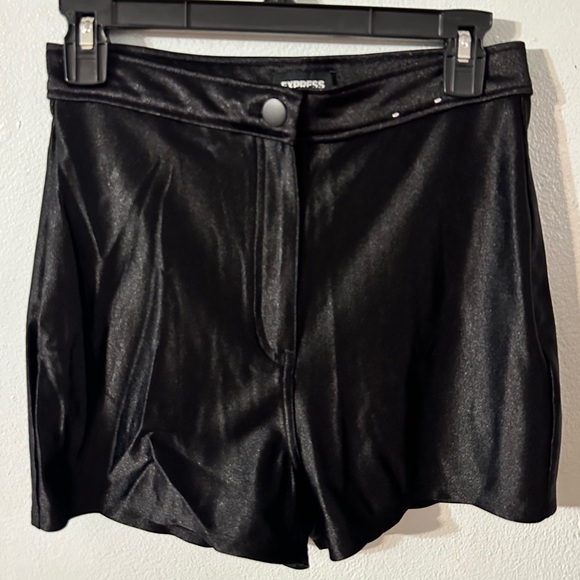 Express High waisted shorts - Picture 1 of 7